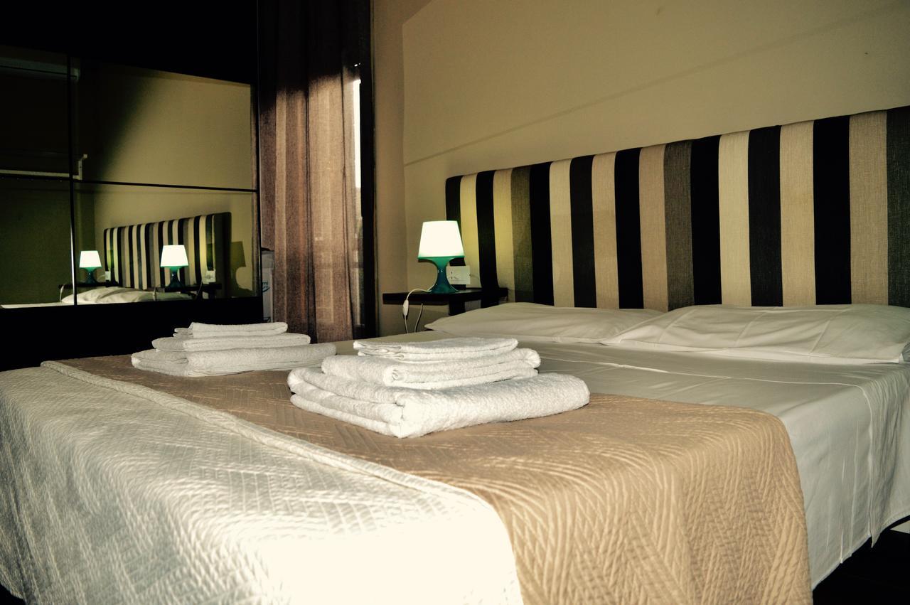 Casa Battisti - Suite Acquarello Lecce Ngoại thất bức ảnh