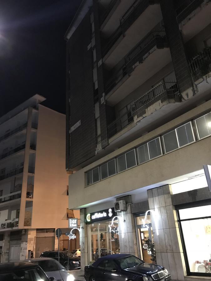 Casa Battisti - Suite Acquarello Lecce Ngoại thất bức ảnh